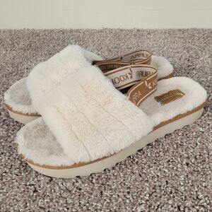 UGG Koolaburra Slipper Slides Womens Size 8.5 / 9 White Faux Fur